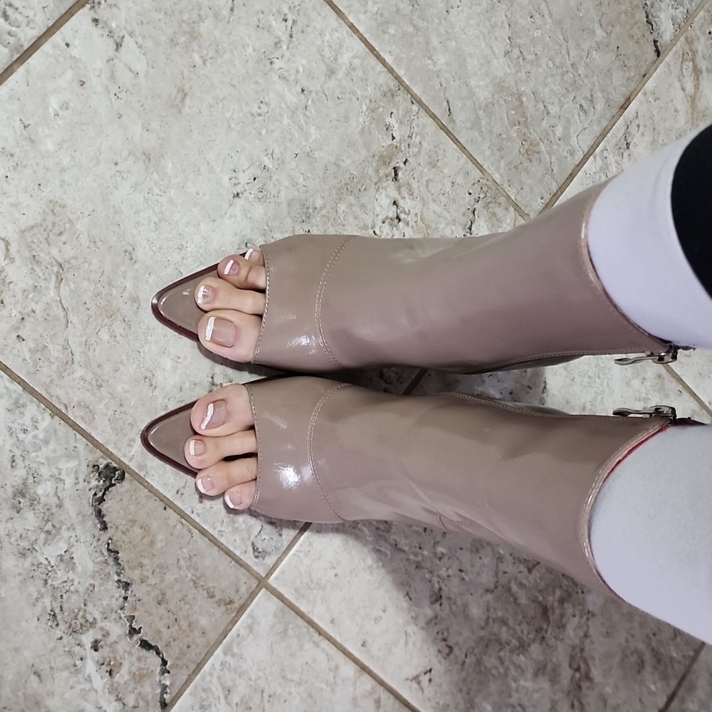 Azalea Wang Heel Booties Size 8.5 - image 2